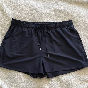 Old Navy Women's Navy Athletic Shorts